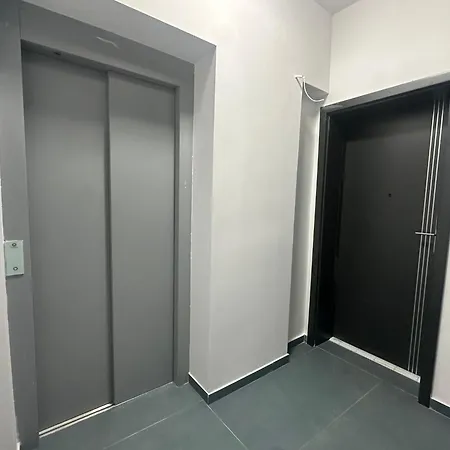 Visaj Nova *
